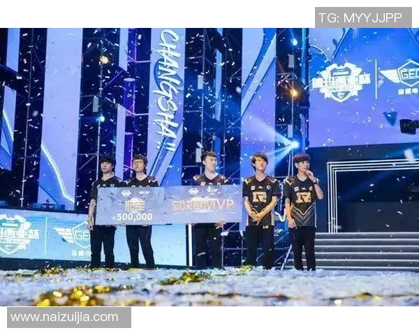 CSGO团队协作排名新突破RNG战队再创辉煌成就引发关注 CSGO团队协作排名新突破RNG战队再创辉煌成就引发关注