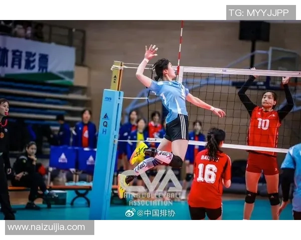 重庆排球队的耐力之道:排球巨献背后的坚持与拼搏 重庆排球队的耐力之道:排球巨献背后的坚持与拼搏